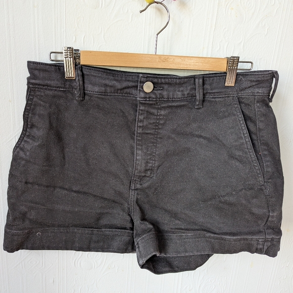 Everlane black shorts size 12 - Picture 1 of 2